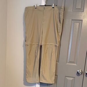 Columbia Women’s Plus Size Tan Convertible Cargo Pants